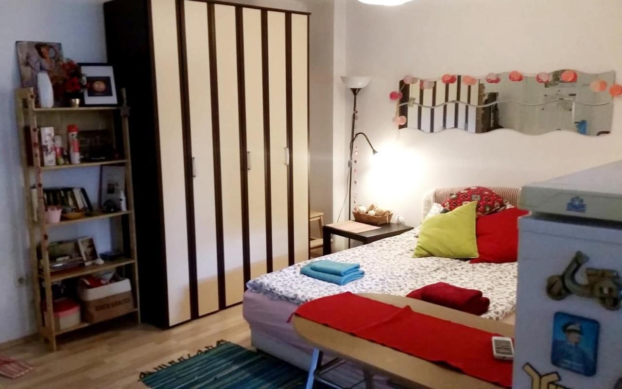 Greenfield Apartment *