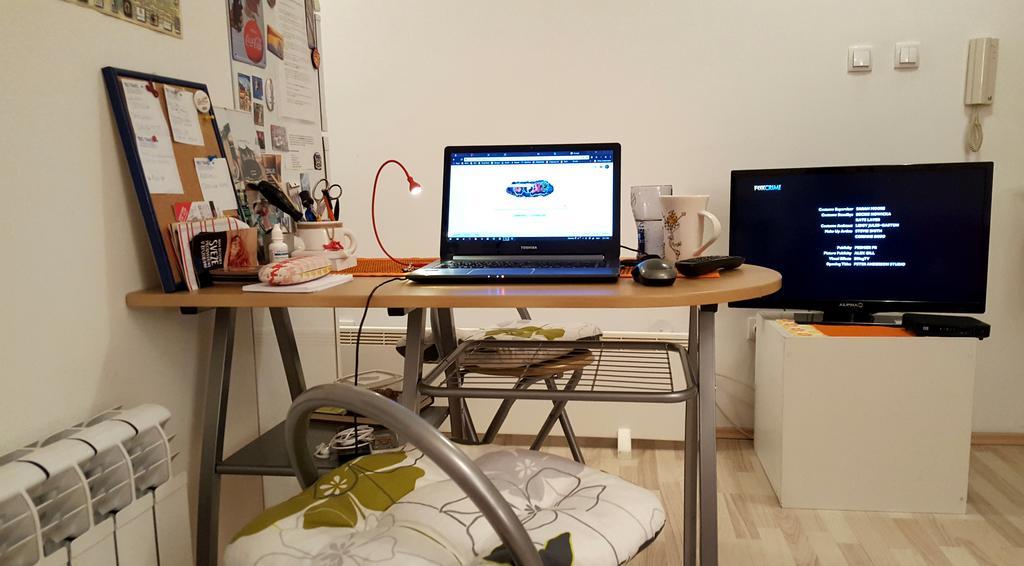 Greenfield Apartment *